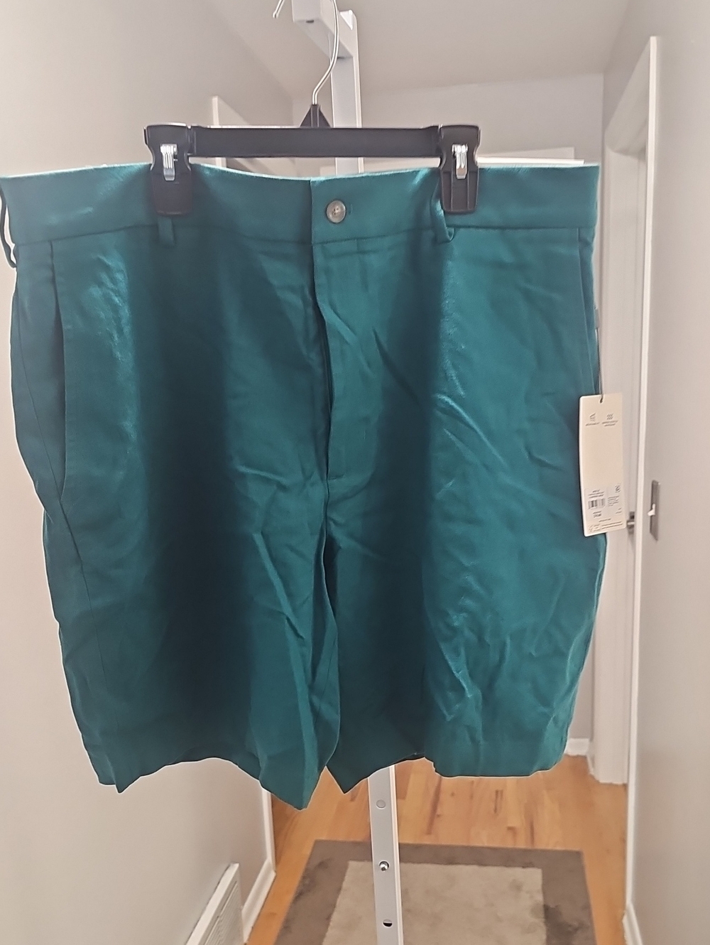 Walter Hagen Teal Flat-Front Golf Shorts